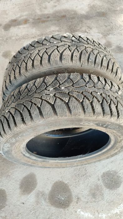 Шины зимние, липучка