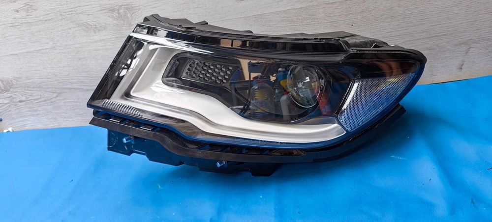 Ляв фар Jeep Compass Bi Xenon LED / Джип Компас Би Ксенон ЛЕД
