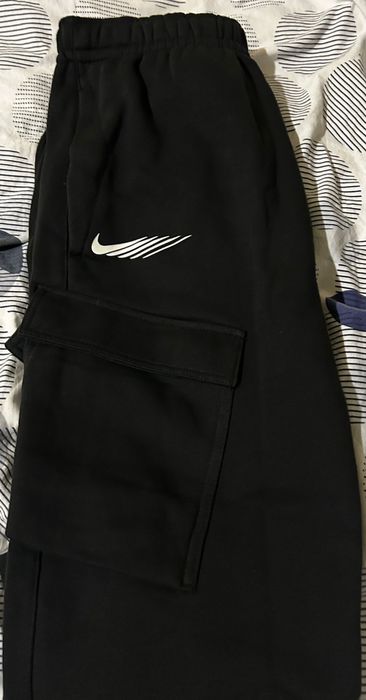 Панталон найк чисто нов