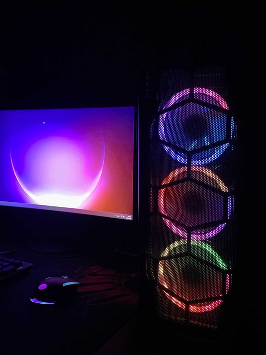 ! SKIDKA ! Arzon Narxda Kuchli va chiroyli igravoy kompyuter sotiladi