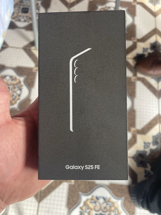 Samsung S25 FE nou