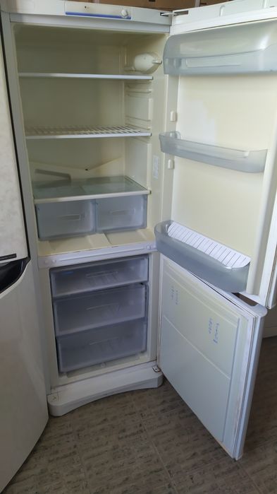 Холодильник с ГАРАНТИЕЙ!