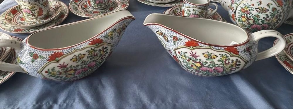 Порцеланов сервиз