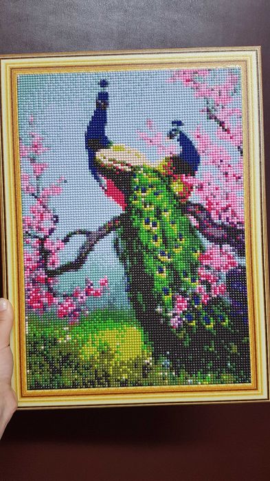 Диамантен гоблен с красиви пауни