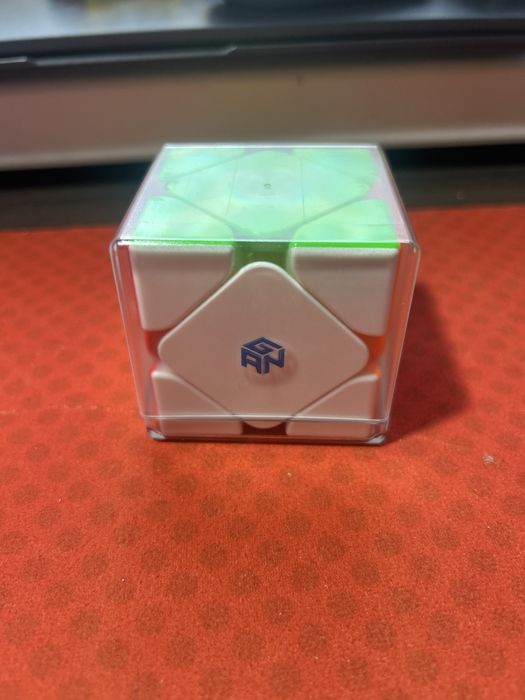 Кубик рубика Skewb M GAN