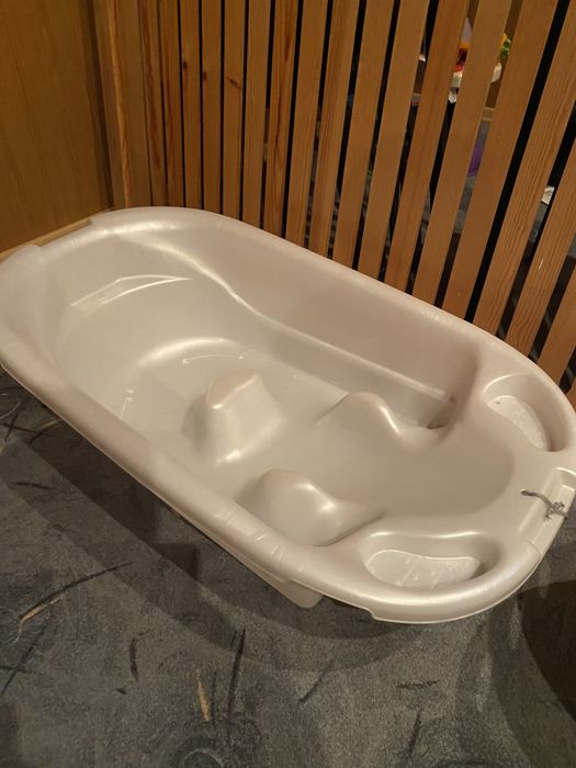 Ванночки для младнцев.