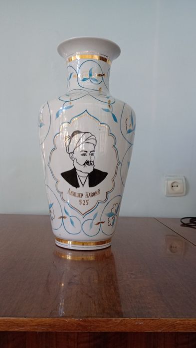 Кувшин с росписью