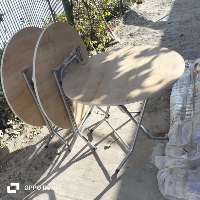 Морозильник, столы, стулья