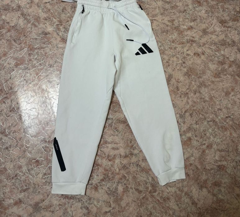 Продам спрот костюм