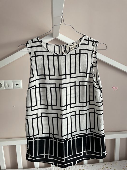Шифонени топове в размер XS/S - ZARA и COTON