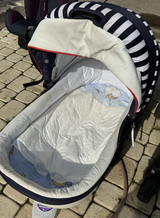 Carucior eclipse navy 3 in 1 cu tiate accesoriile