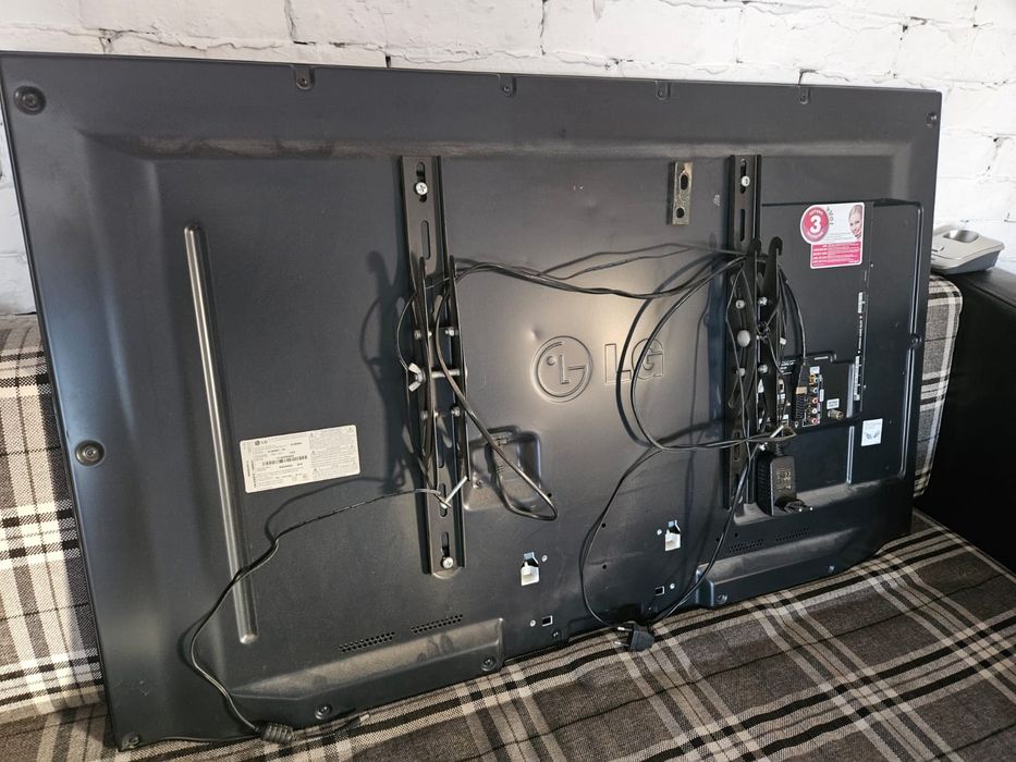 Продам телевизор LG 47 диагональ