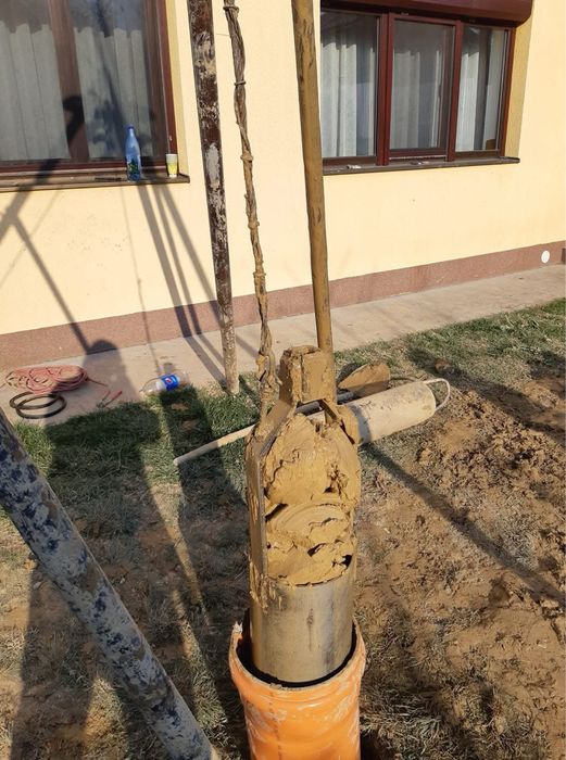 Foraje puturi apa manual si mecanizat