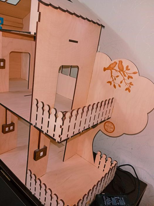 Игровой деревянный домик