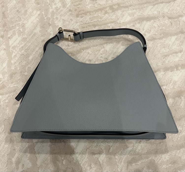 Чисто нова чанта Фурла от естествена кожа в цвят синьо сиво