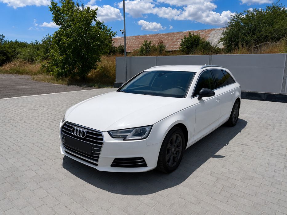 AUDI A4 2017