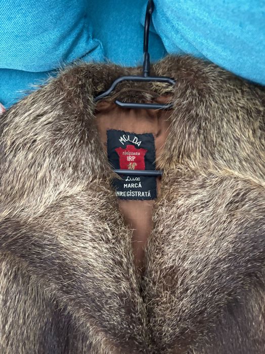 Haina din blana de nutrie, purtata dar in stare foarte buna