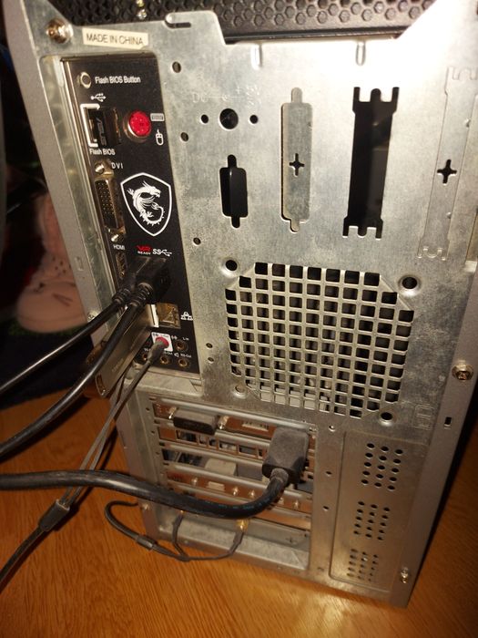 Gtx 1650 Ryzen 3 3300 16 G ddr4 HDD 500G