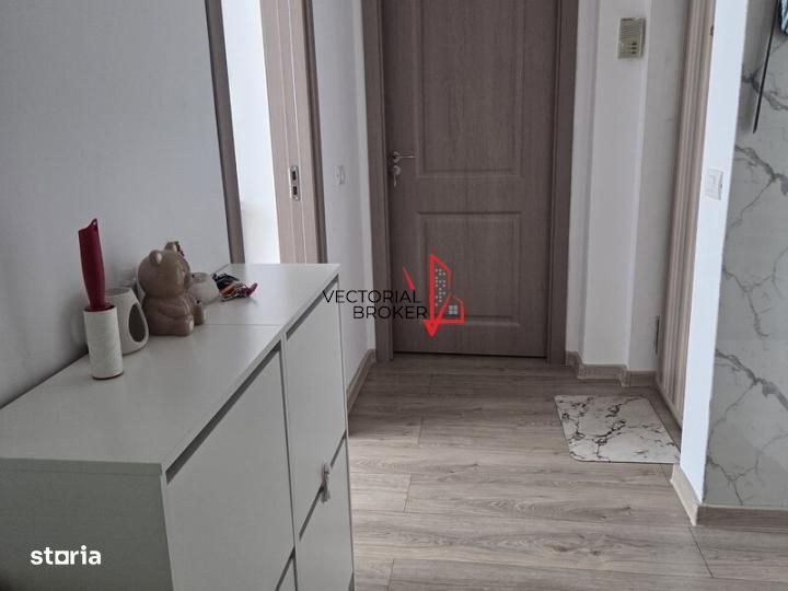 3 cam, semidrcomandate, et.2, renovat, 60mp, centrala, Basarabia-Costi