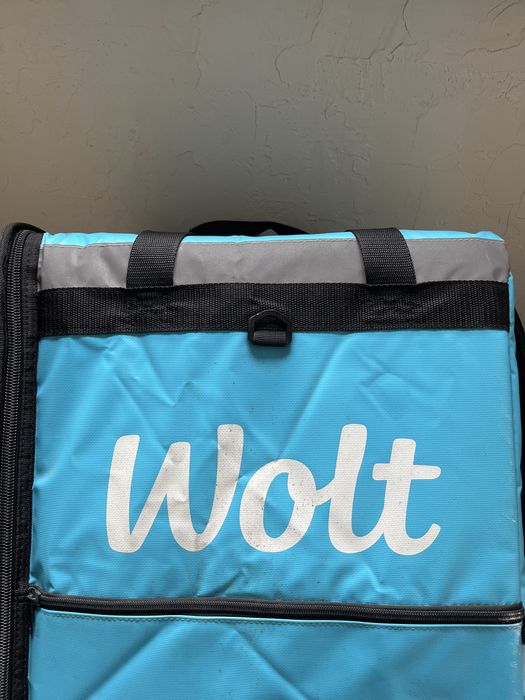 Курьерская термосумка Wolt