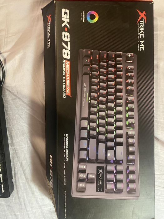 Механична гаминг клавиатура