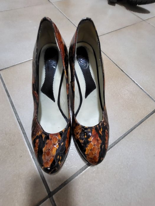 Pantofi piele luciosa, 39