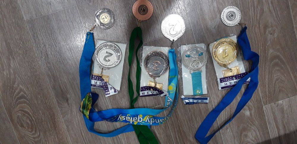 Медаль новая,город