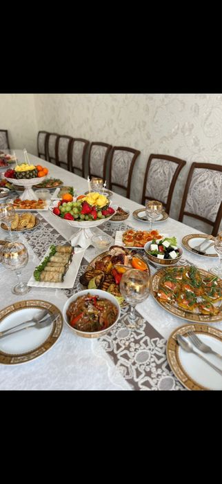 Стол со стульями