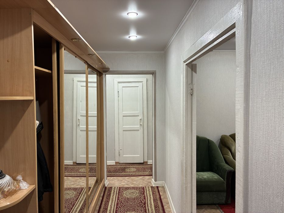 Сдаю 4комн квартиру