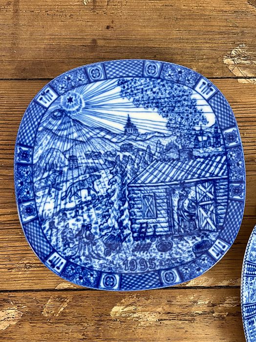 Порцеланови чинии Rörstrand 2 броя