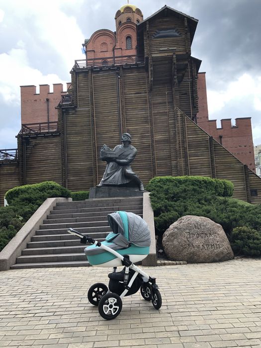 Коляска 3 в 1  зеленая Adamex