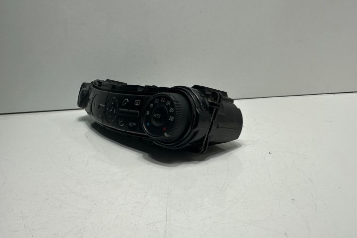 Panou comanda clima 2118300090 Mercedes-Benz E-Class W211/S211