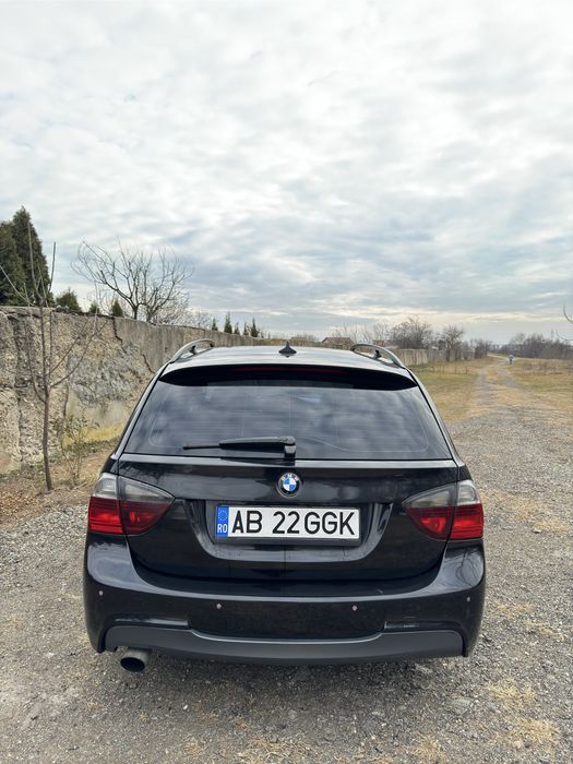 BMW E91 320D 2007 163CP M pack Piele, Navi CIC, senzori parcare, panoramic, incalzire