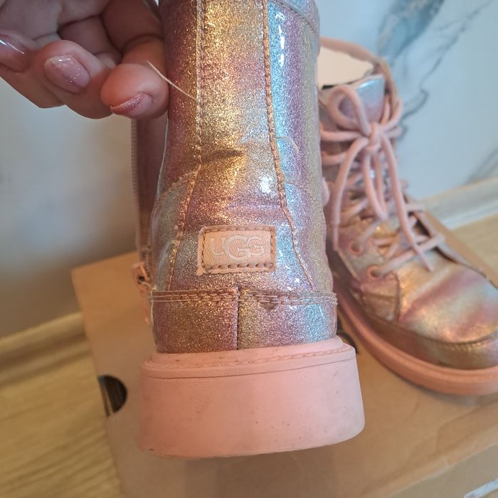 Детски зимни боти UGG