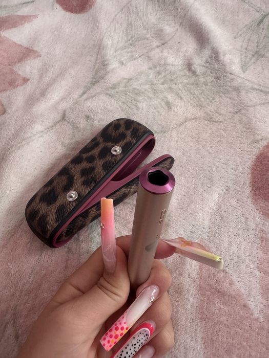 Iqos iluma roz + husa leopard