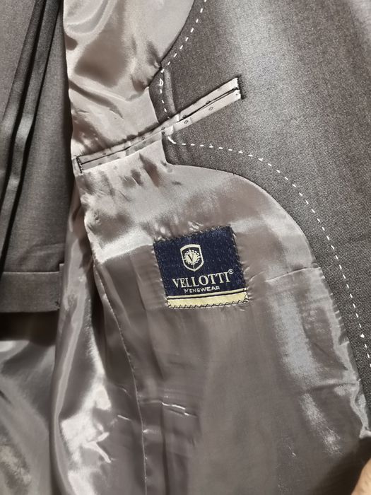 Мъжки официален костюм VELLOTTI размер 56
