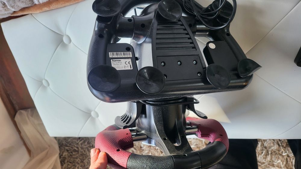 Нов Геймърски Волан с педали Hama за playstation 3 PC компютър