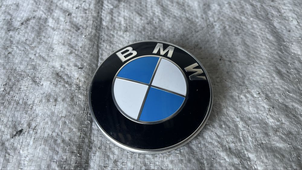 Задна и предна емблема BMW 3 E90