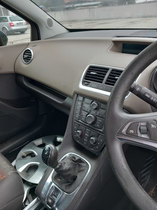 Opel Meriva B 1,4 black /Опел Мерива B 1,4 бензин черна 2012 г.