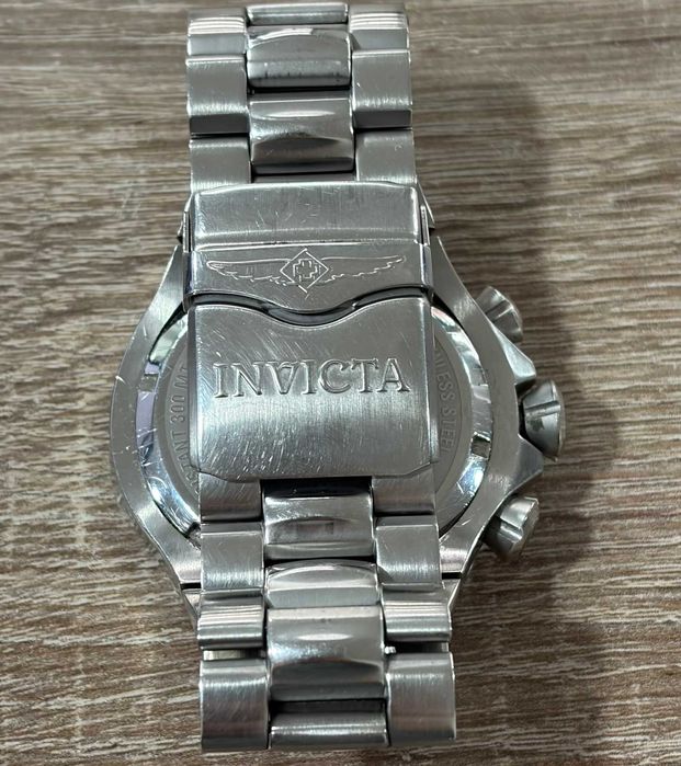 Часовник Invicta 12427
