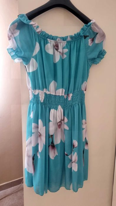 Дамска рокля в цвят мента