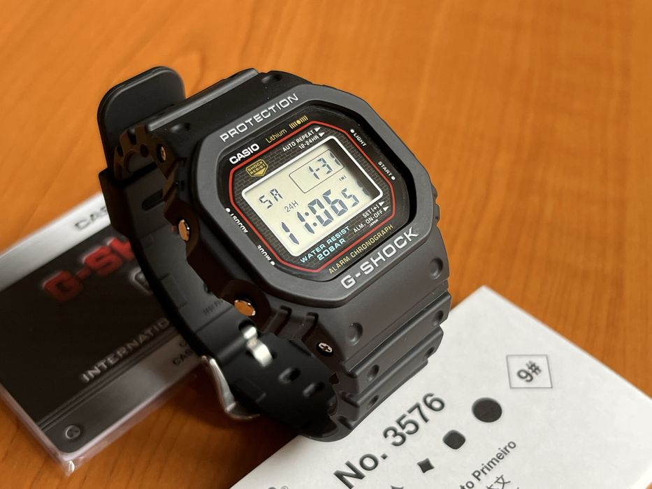 Casio 5000R- la cutie