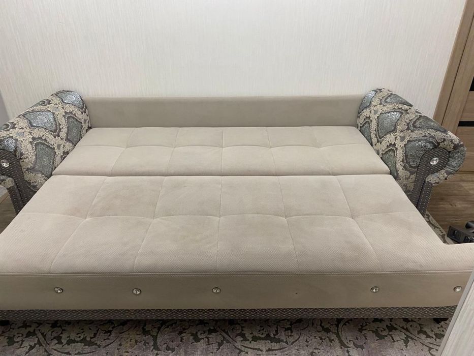 Продам диван б/у