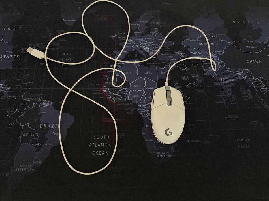 Laptop Gaming MSI GP76 i7 RTX 3070 + Accesorii (Mouse, Căști, Cooler)