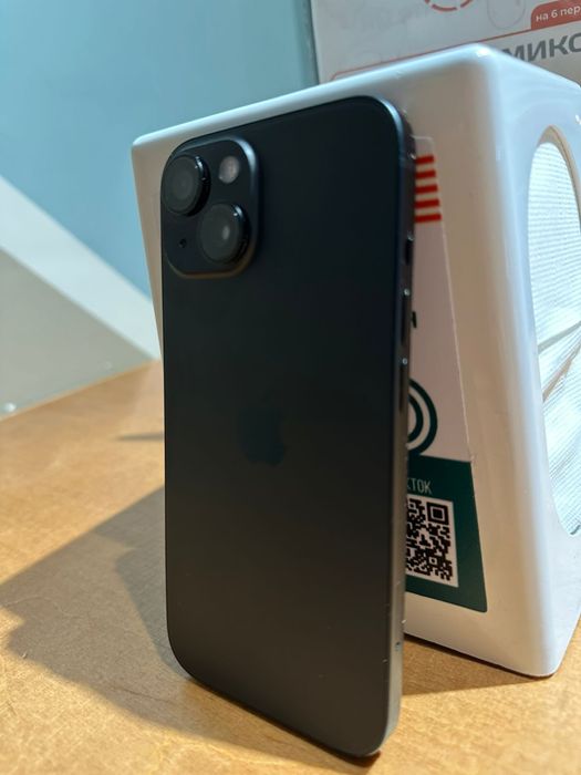 Продаю айфон 15