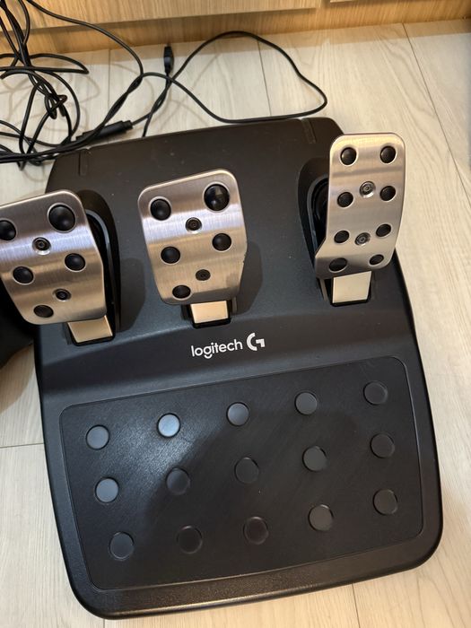 Vand volan logitech G920