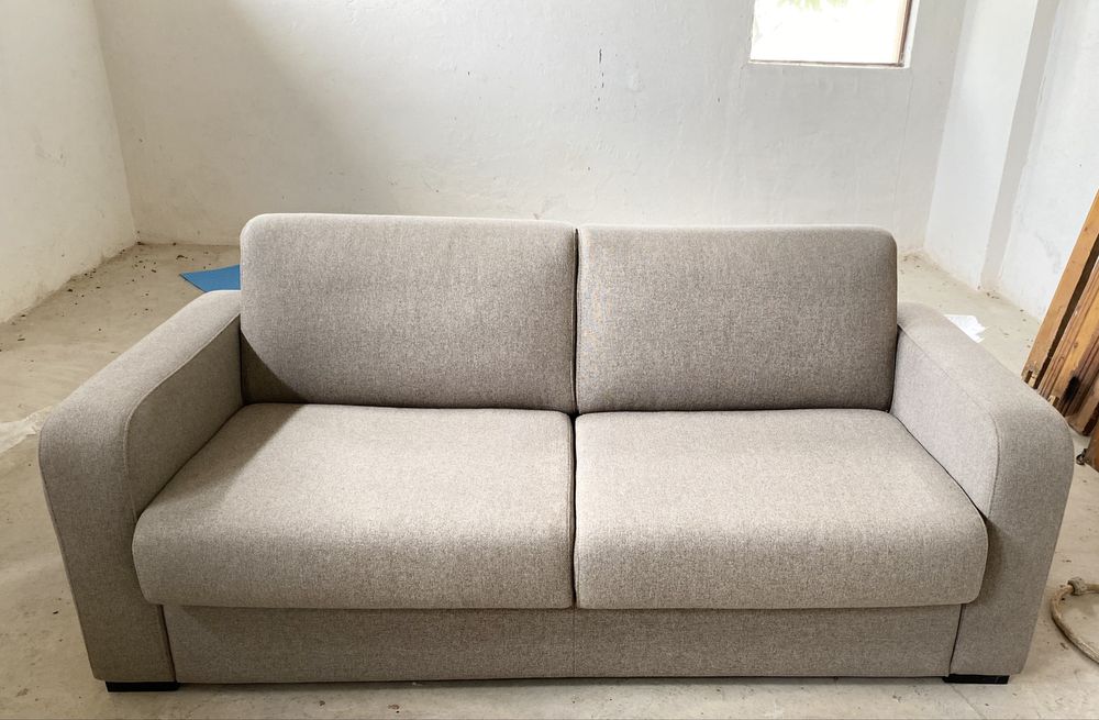 Canapea extensibila NOUĂ