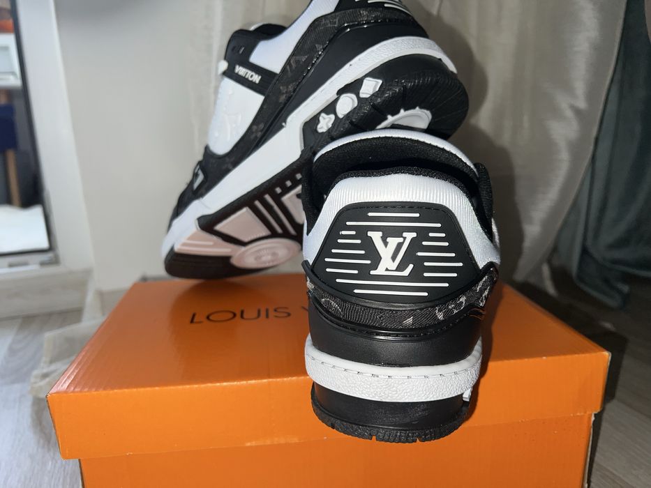 Adidasi LV Trainer *Impecabili*