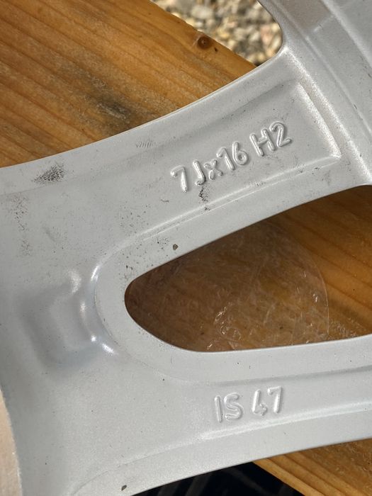 16 цола 5 х 112 мм Мерцедес , Фолксваген , Ауди , Шкода