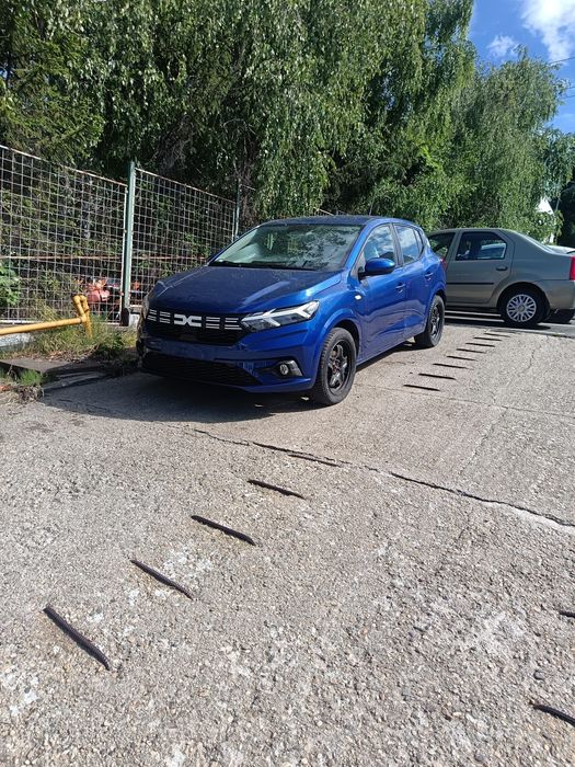 Vând Dacia sandero